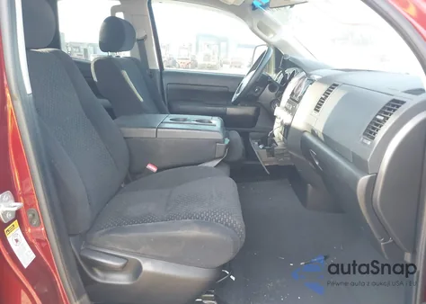 2010 Toyota Tundra Grade V6 z USA, uszkodzony, nr VIN 5TFRU5F17AX022143